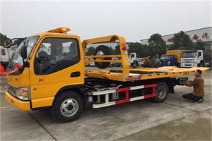 六盘水哪里有拖车服务