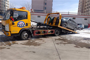 六盘水救援拖车费用怎么算